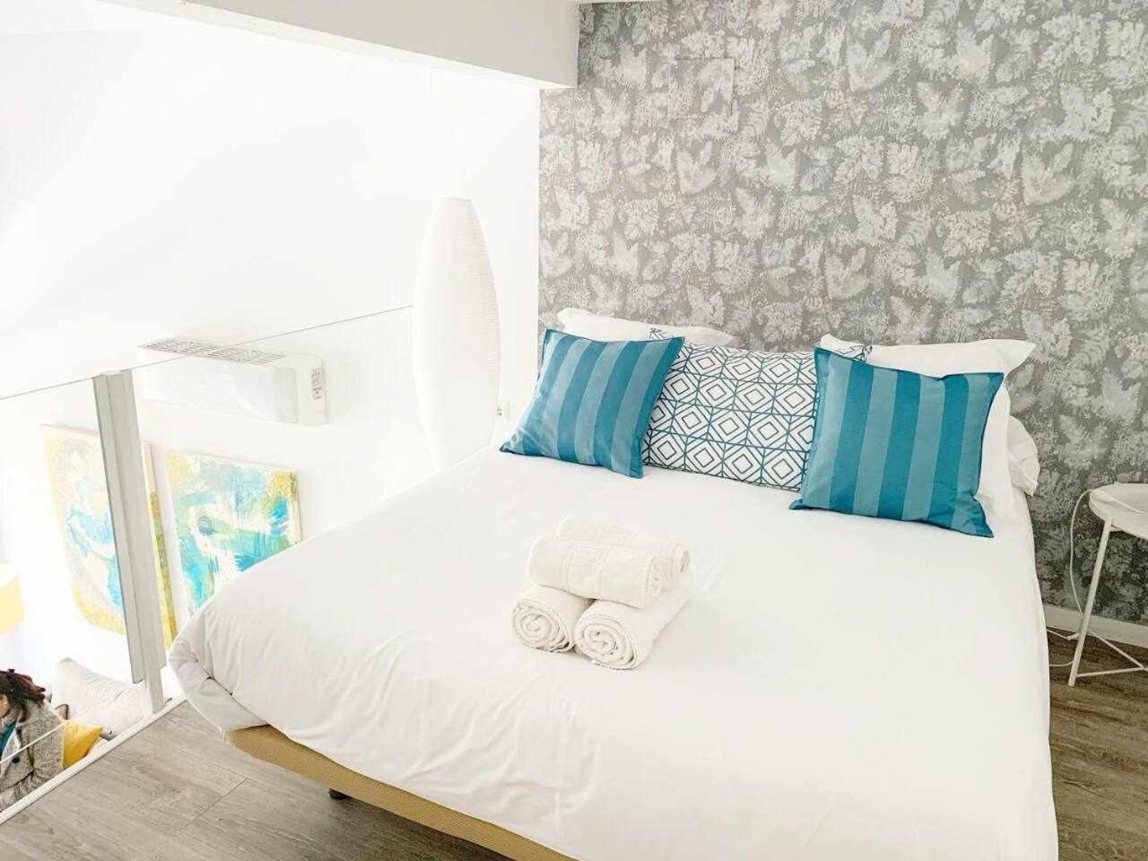 Isg Lovely Duplex Seville