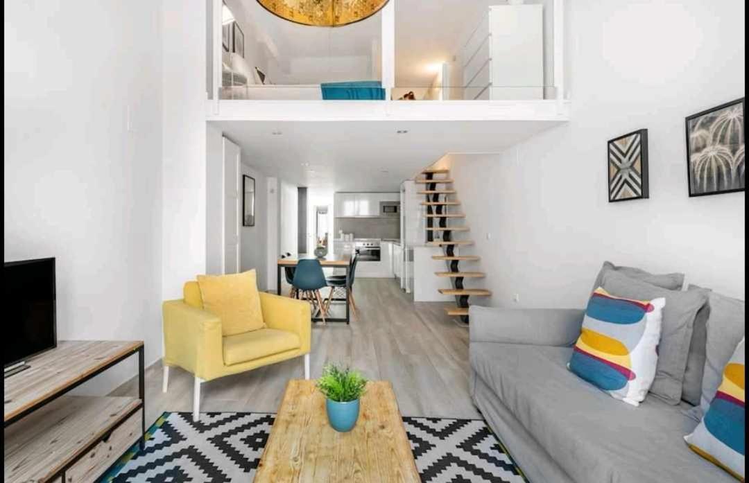 Isg Lovely Duplex Apartment *