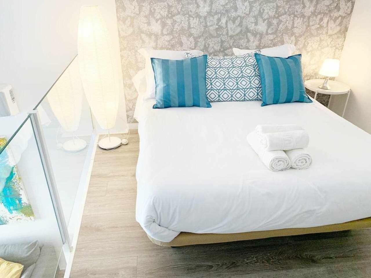 Isg Lovely Duplex Seville